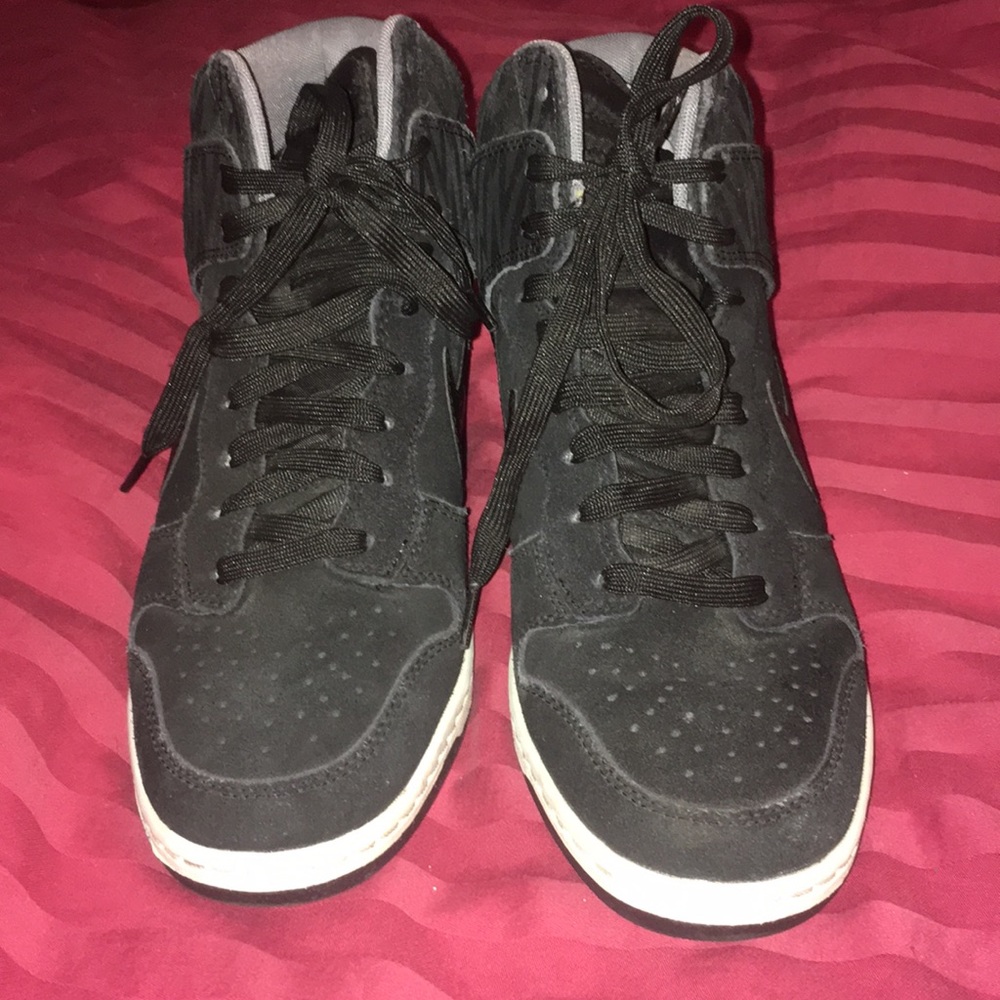 Nike sky high wedge sneakers black suede size 9￼